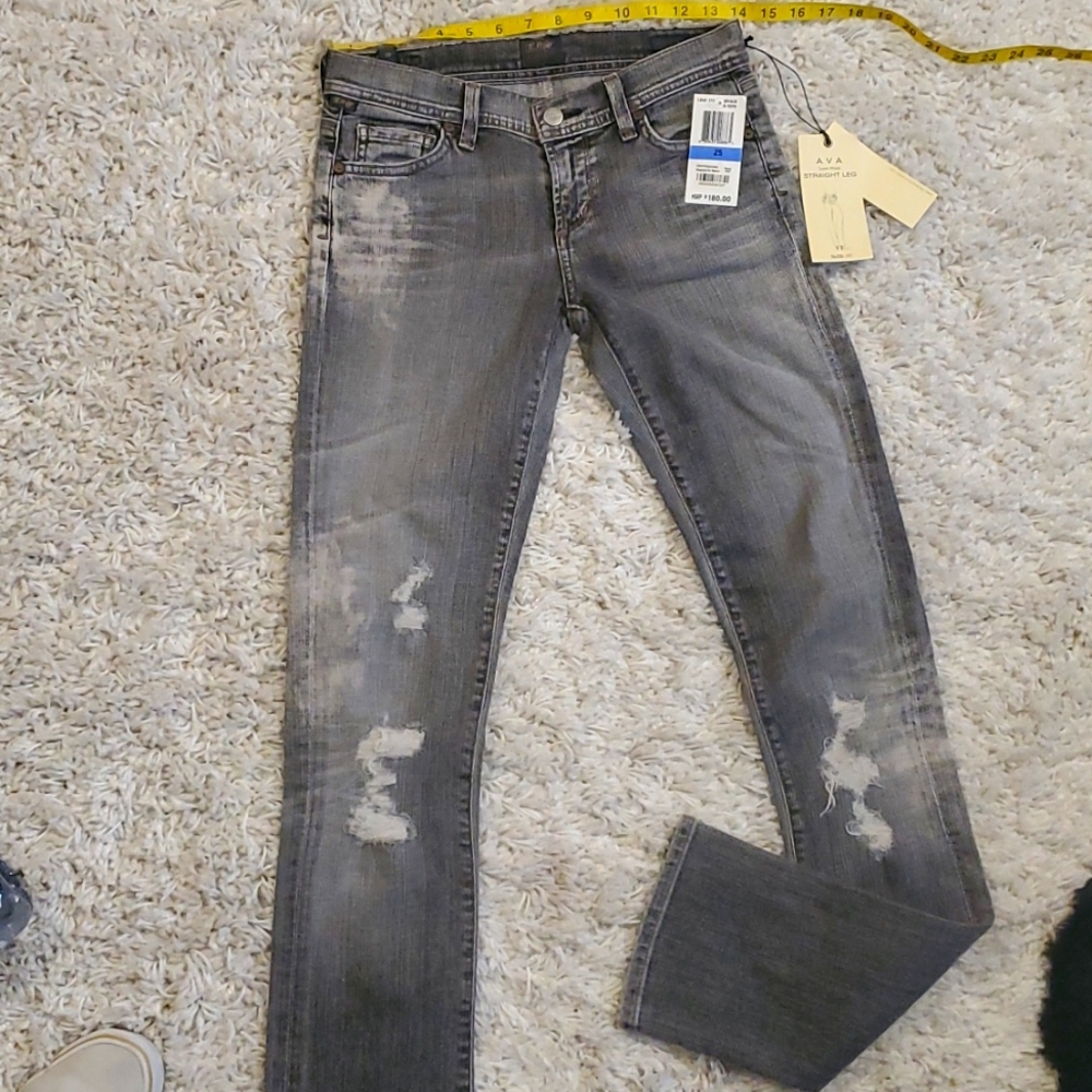 NWT CITIZENS OF HUMANITY AVA LOW RISE STRAIGHT LEG SIZE 25 DISTRESSED GREY JEANS